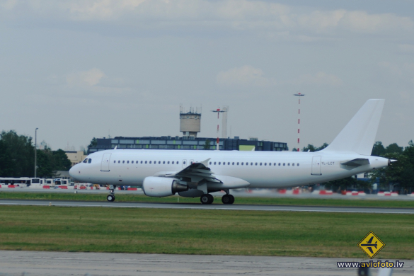 Airbus A320-214
