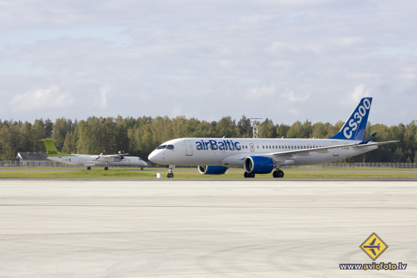 Bombardier CSeries CS300 (BD-500-1A11)