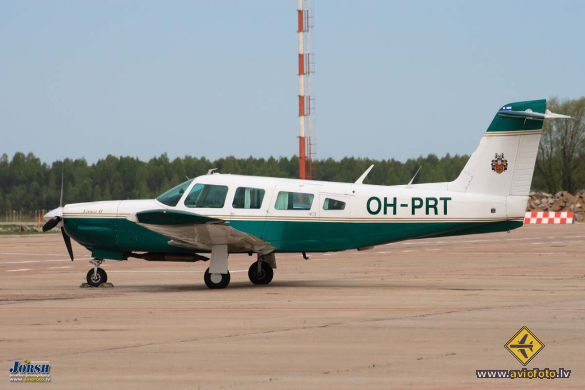 Piper PA-32RT-300 Lance II