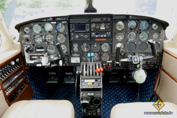 Piper PA-31-310 Navajo B