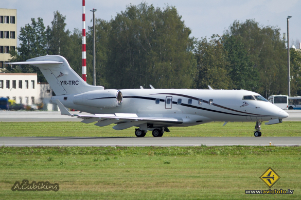 Bombardier Challenger 300 (BD-100-1A10)