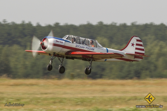 Yakovlev Yak-52
