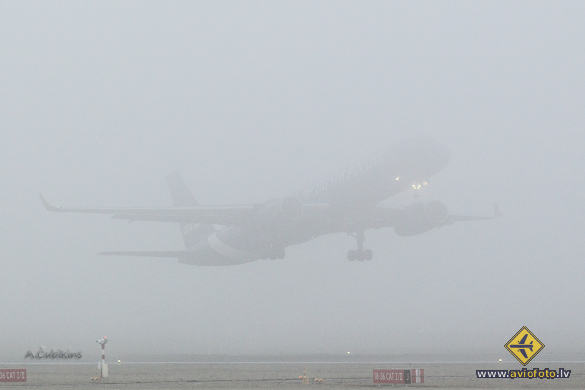 Tupolev Tu-204-100S (Tu-204C)
