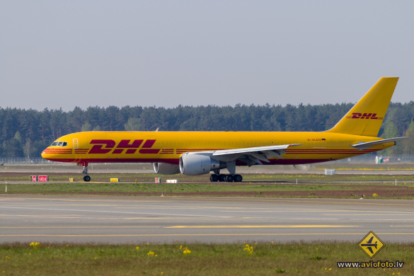 Boeing 757-2Q8(PCF)