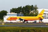 Boeing 757-236(SF)