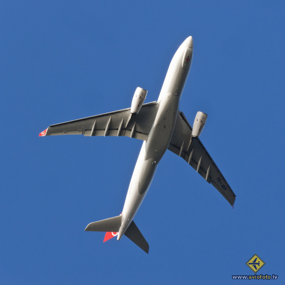 Airbus A330-243F