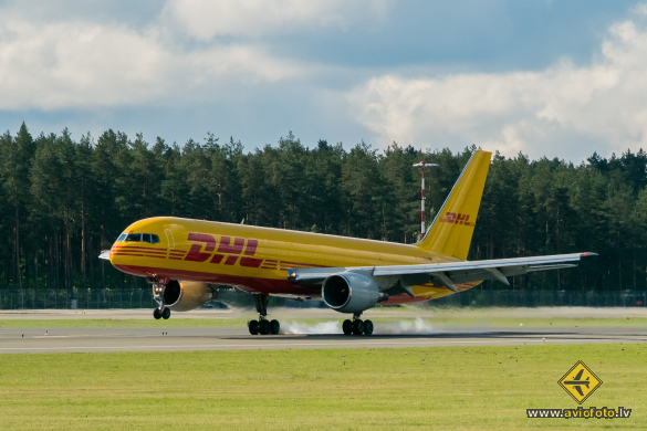 Boeing 757-2Q8(PCF)
