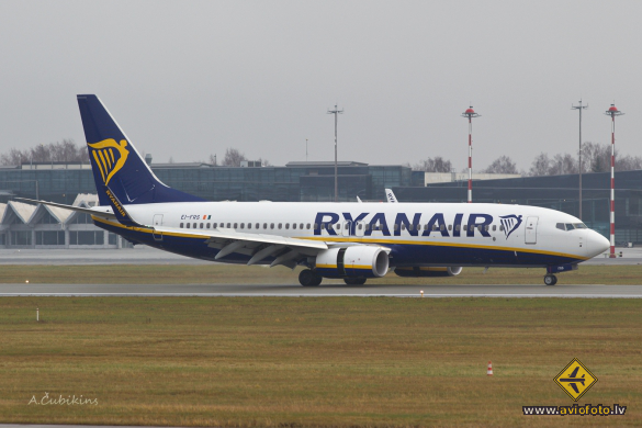 Boeing 737-8AS