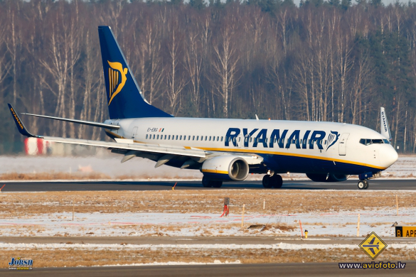 Boeing 737-8AS