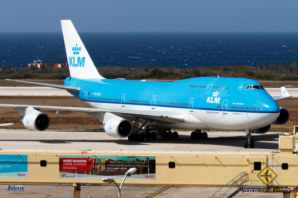 Boeing 747-406