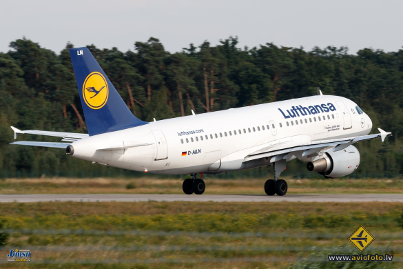 Airbus A319-114