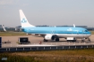 Boeing 737-8K2