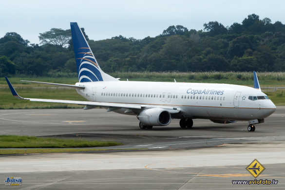Boeing 737-8V3
