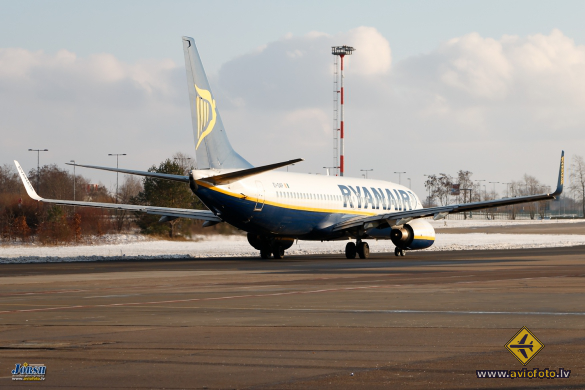 Boeing 737-8AS