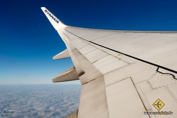 Boeing 737-8AS