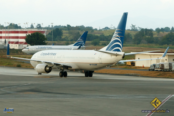 Boeing 737-8V3