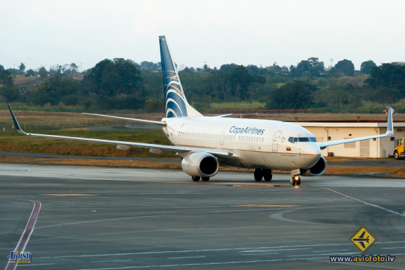 Boeing 737-7V3