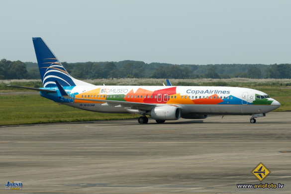 Boeing 737-8V3