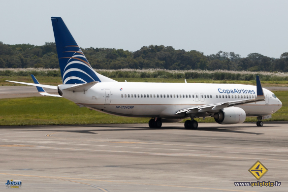 Boeing 737-8V3