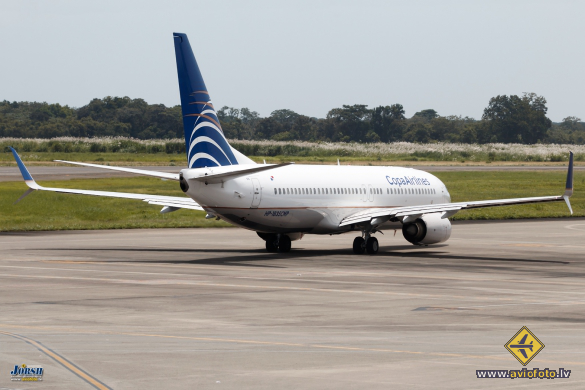 Boeing 737-8V3