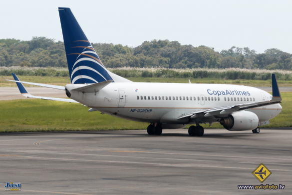 Boeing 737-7V3