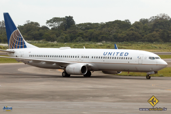 Boeing 737-924