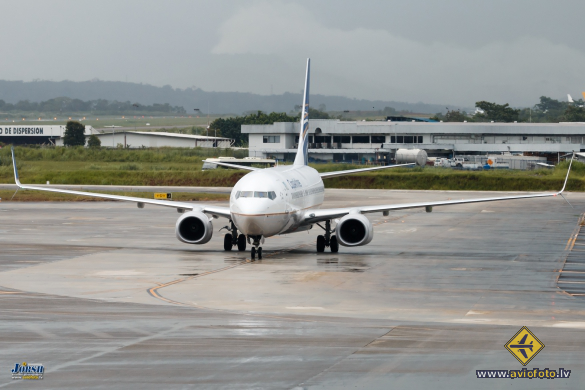 Boeing 737-8V3