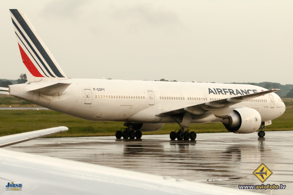 Boeing 777-228/ER