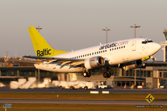 Boeing 737-53S