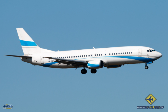 Boeing 737-4Q8