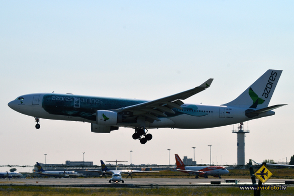 Airbus A330-223