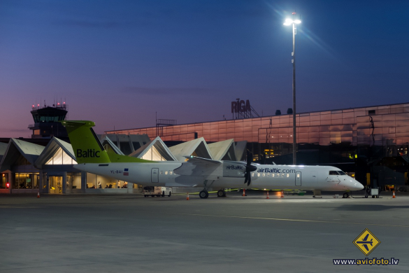 Bombardier DHC-8-402 Q400