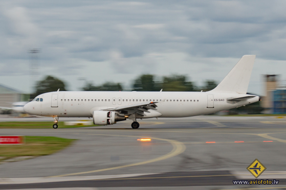 Airbus A320-214