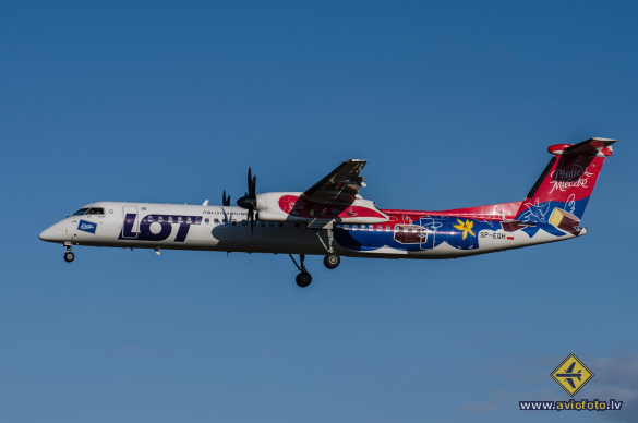 Bombardier DHC-8-402 Q400