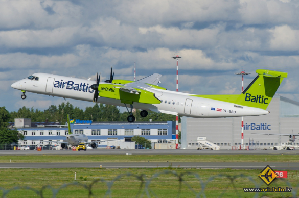 Bombardier DHC-8-402 Q400