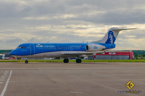 Fokker 70 (F-28-0070)