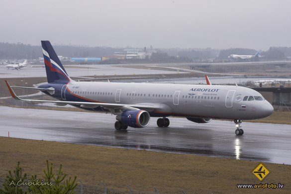 Airbus A321-211