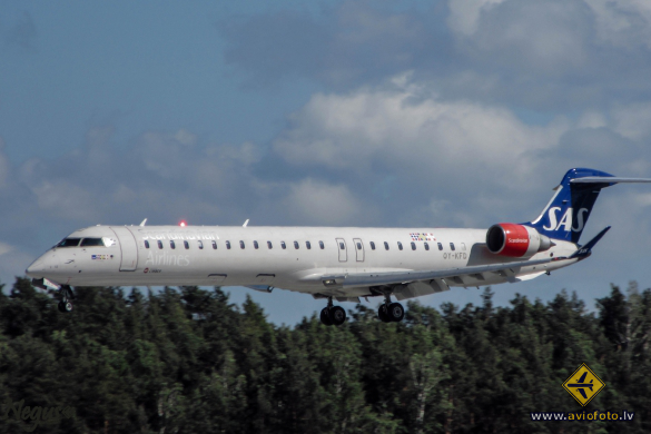 Bombardier CRJ-900ER (CL-600-2D24)