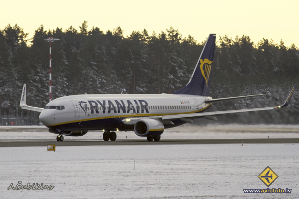 Boeing 737-8AS