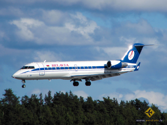 Bombardier CRJ-100ER (CL-600-2B19)