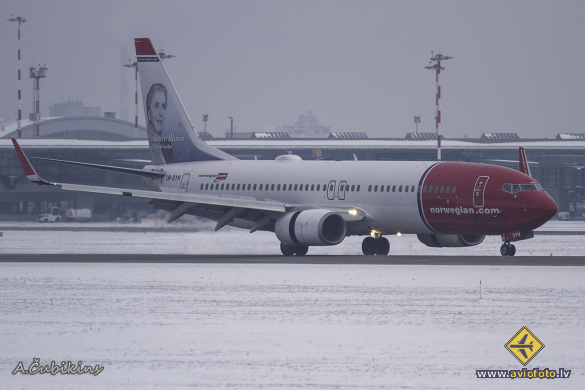 Boeing 737-8JP