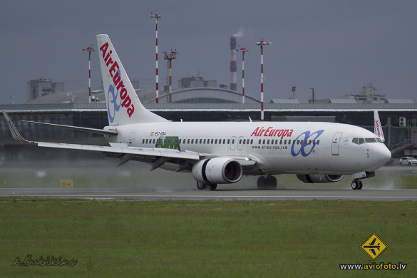 Boeing 737-86Q
