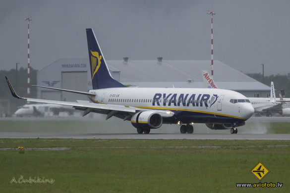 Boeing 737-8AS