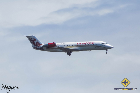 Bombardier CRJ-200ER (CL-600-2B19)