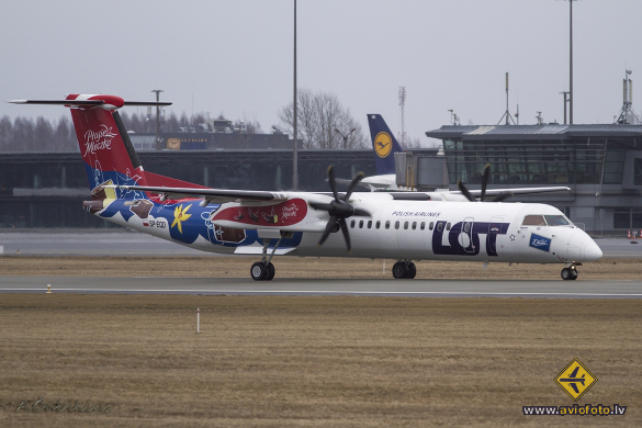 Bombardier DHC-8-402 Q400