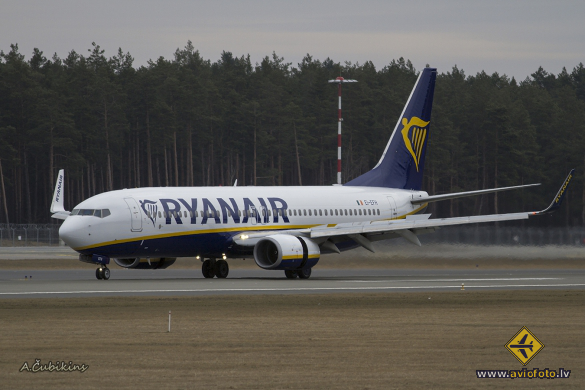 Boeing 737-8AS