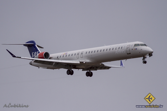Bombardier CRJ-900LR (CL-600-2D24)