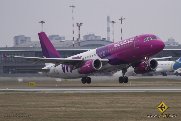 Airbus A320-232