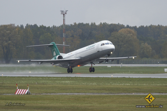 Fokker 100 (F-28-0100)