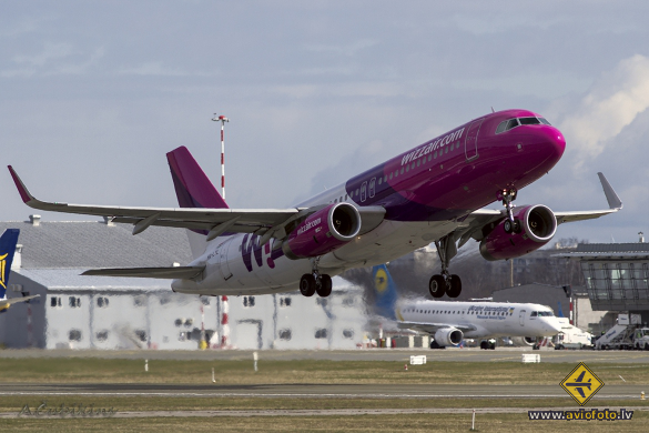 Airbus A320-232